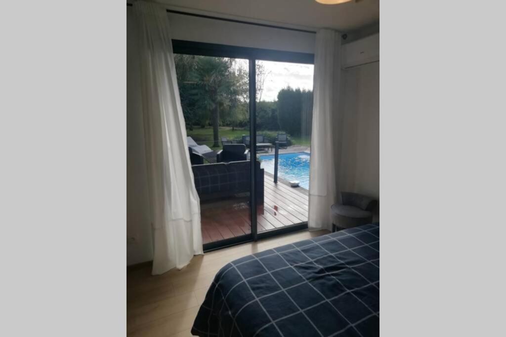 Entre Piscine Et Mer Tonnay-Charente Екстер'єр фото