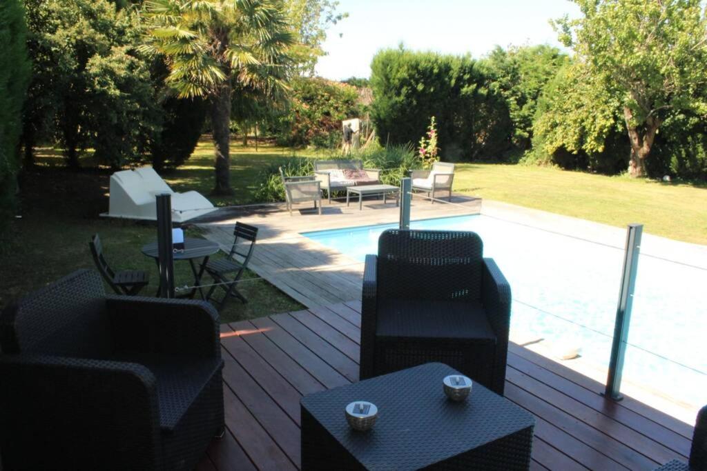 Entre Piscine Et Mer Tonnay-Charente Екстер'єр фото